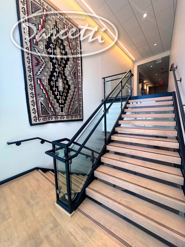 Modern Stair with Glass Rail & Wood Treads. Cantilevered Stairs with Glass Railing